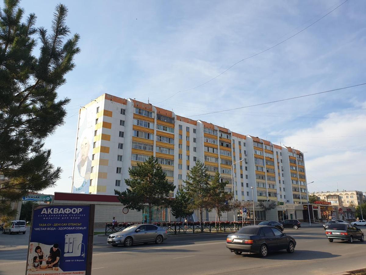 Apartment On Abay Avenue Kostanay Exterior photo